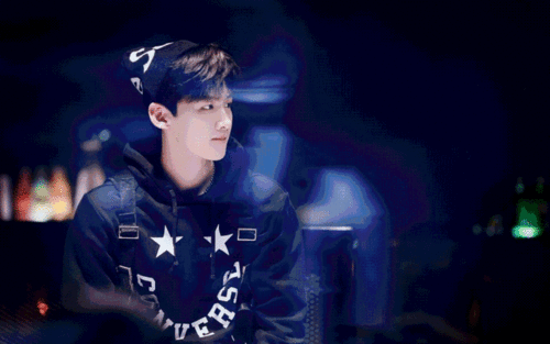 白敬亭直播吃瓜视频下载,趣味横生瞬间引网友热议